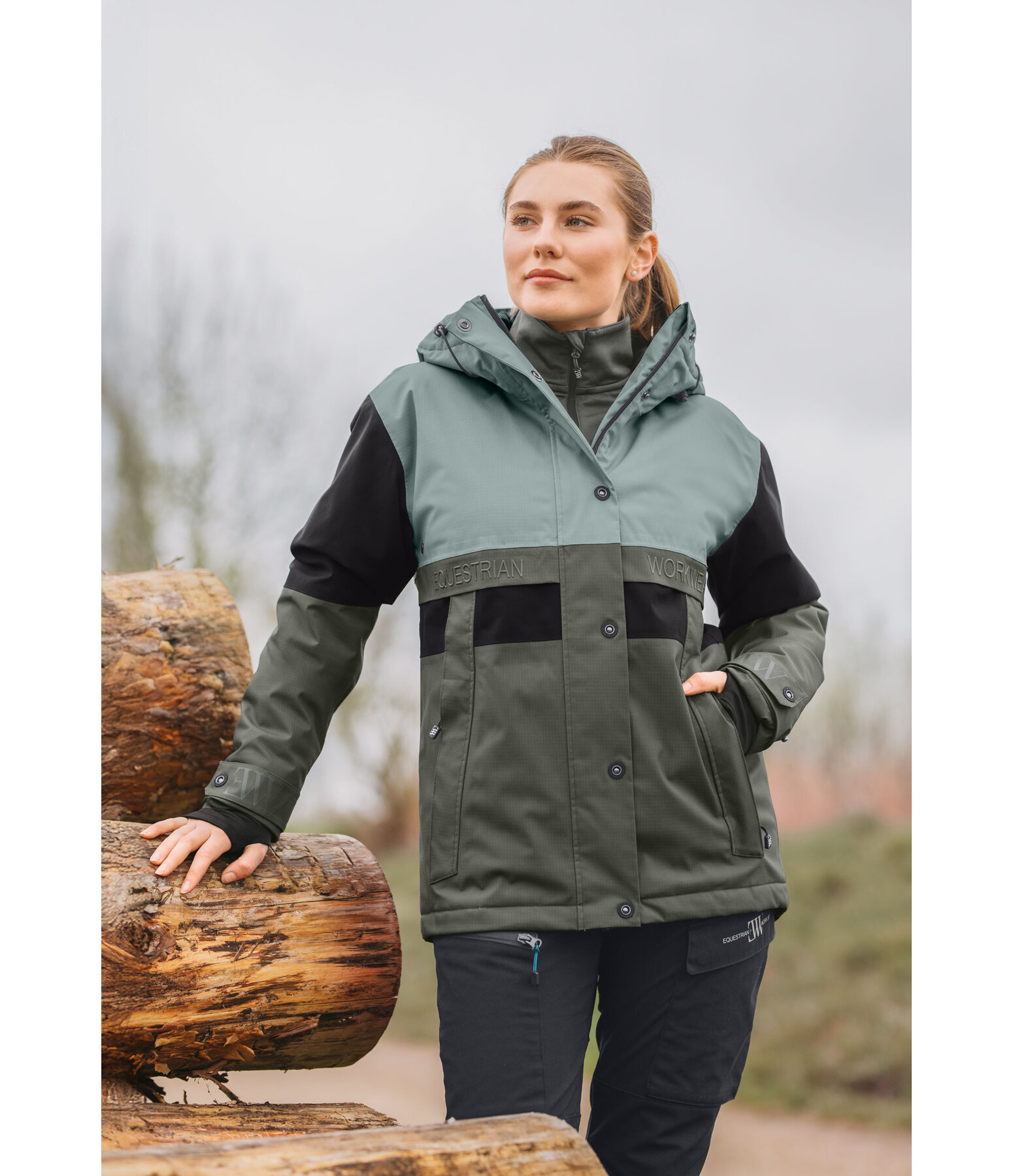 Veste d'ext�rieur d'hiver � capuche