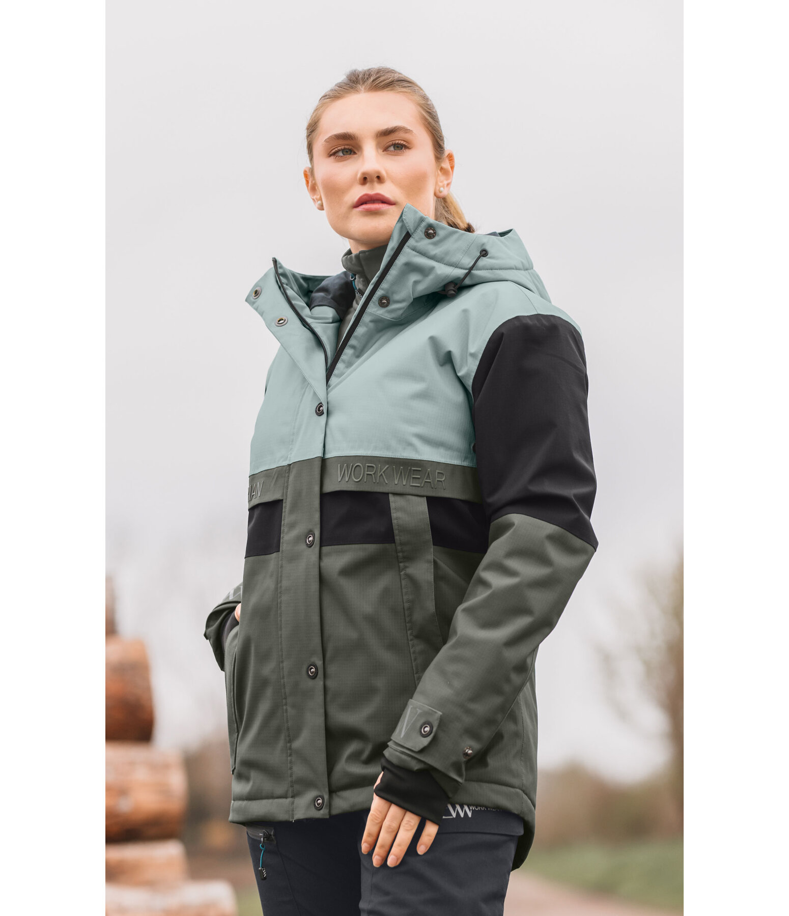 Veste d'ext�rieur d'hiver � capuche