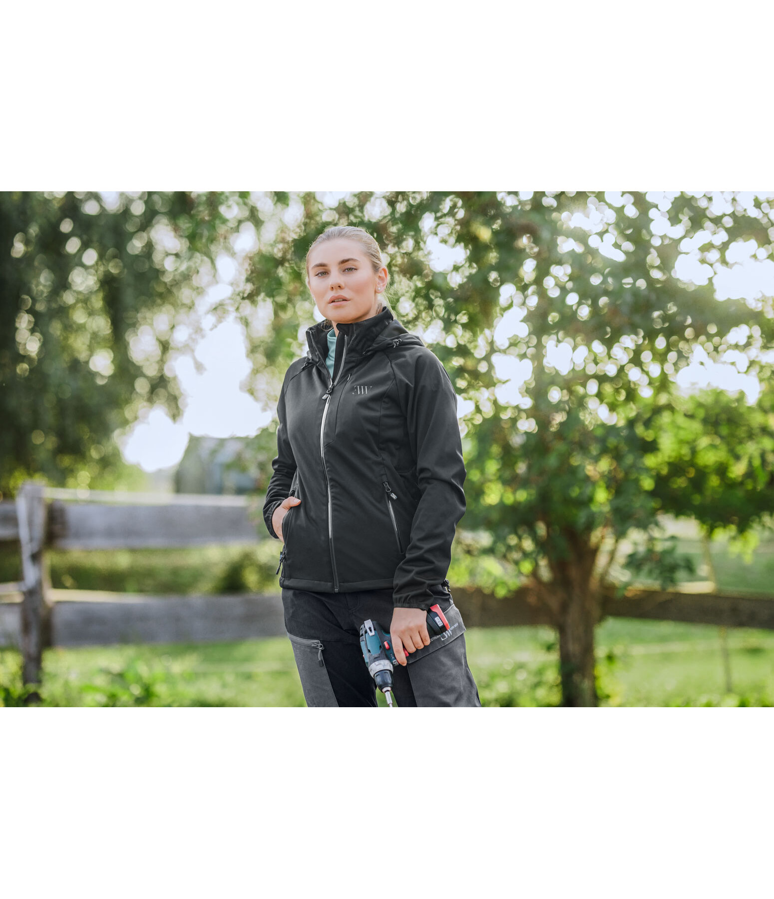 Veste softshell respirante avec capuche amovible