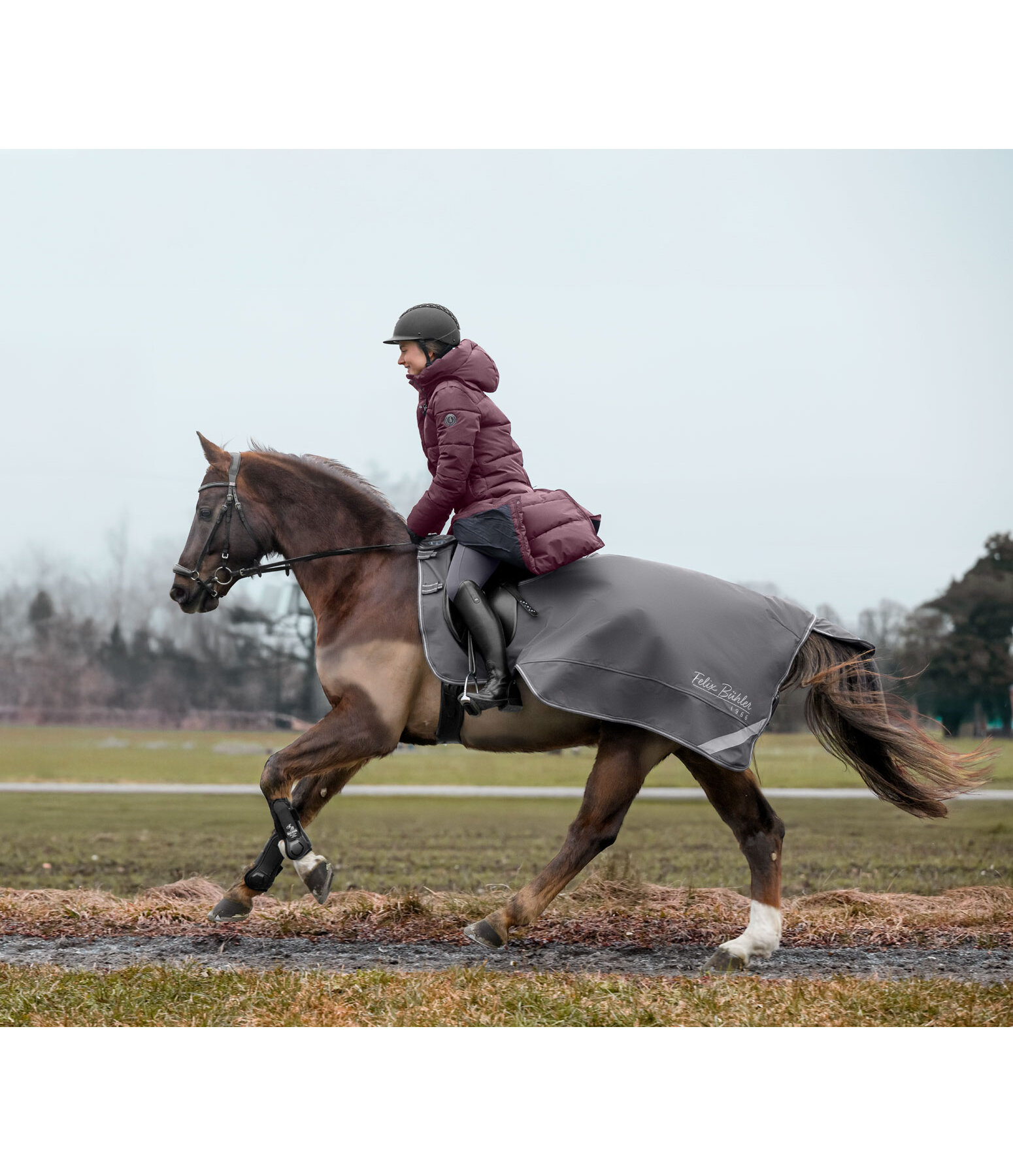 Couvre-reins softshell  Alecto avec couvre-cou amovible