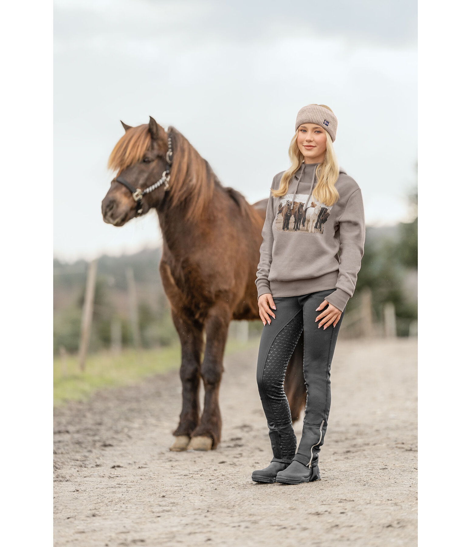 Pull � capuche  Jondis
