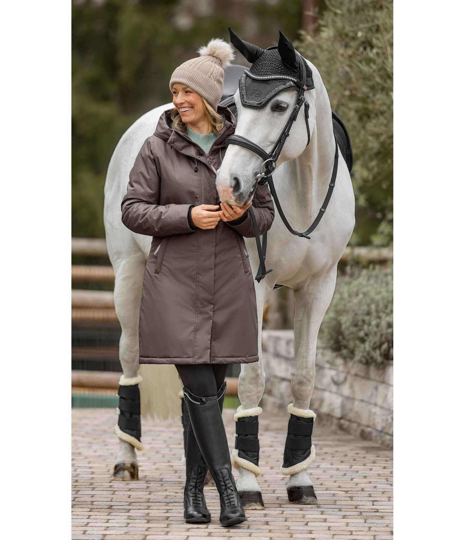 Manteau d'�quitation technique � capuche  Amelie