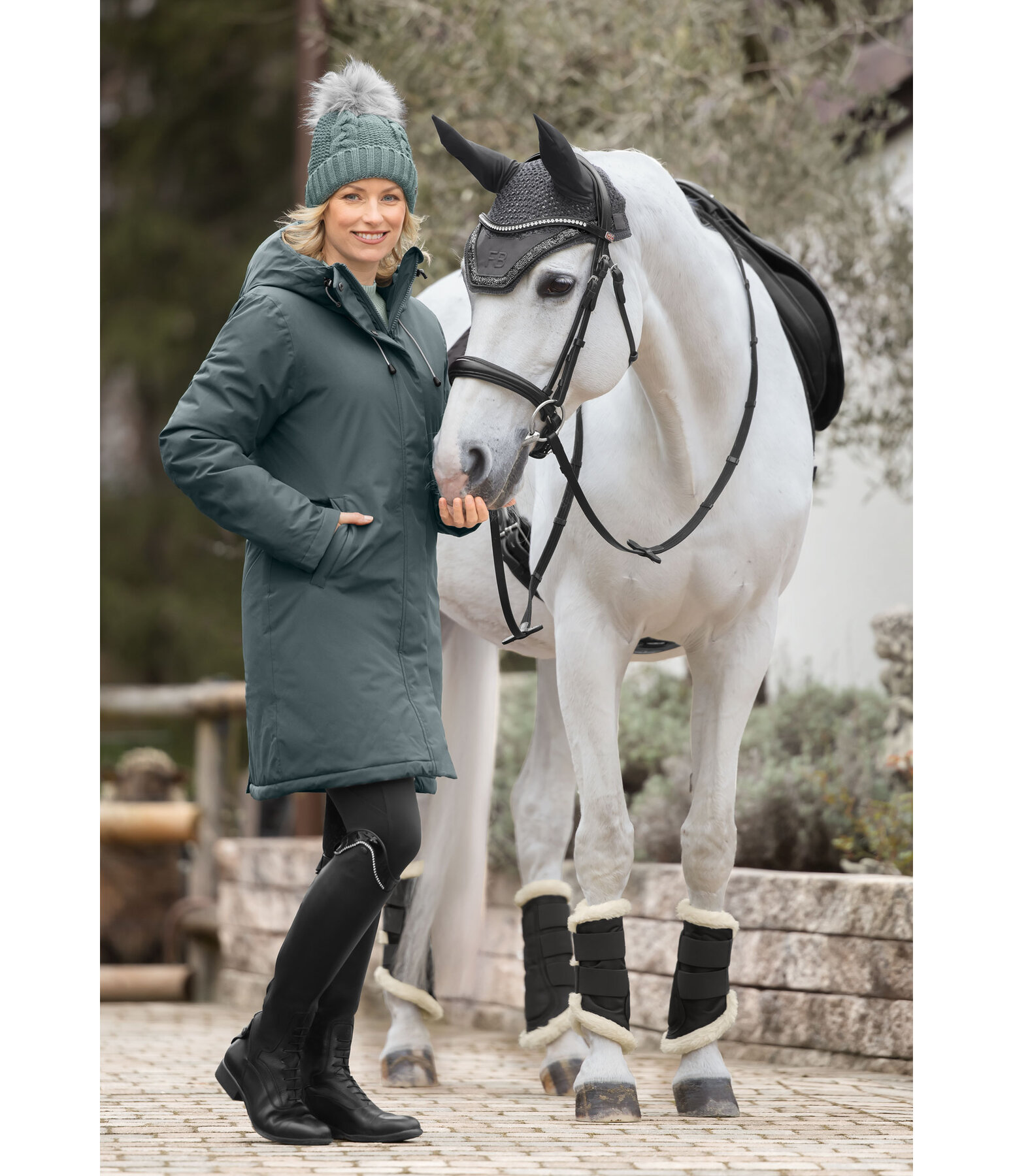 Manteau d'�quitation technique � capuche  Amelie