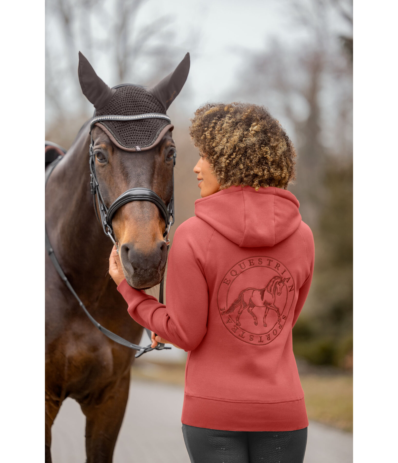 Sweat � capuche  Rumi
