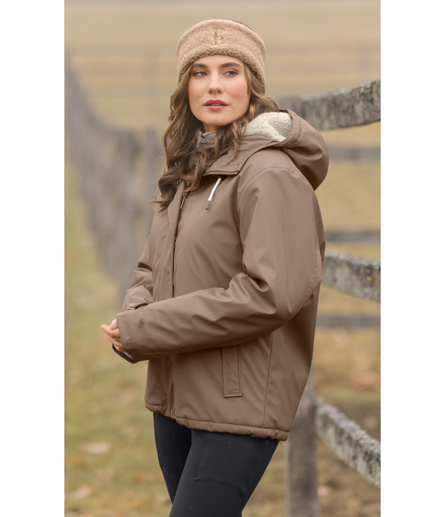 Veste de pluie � capuche avec polaire Teddy  Nella