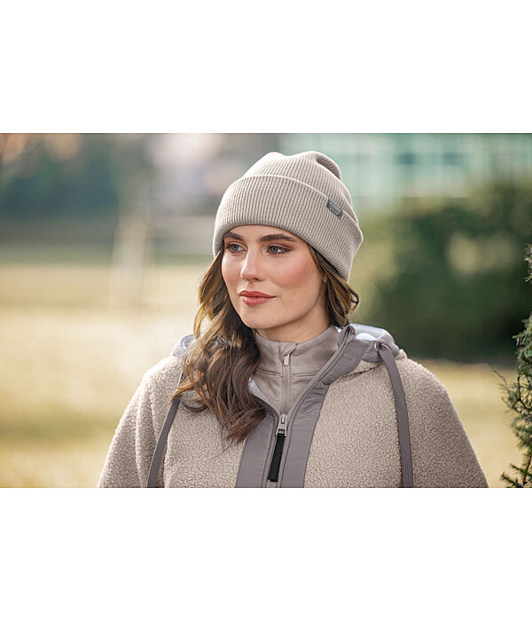 Bonnet  Kate